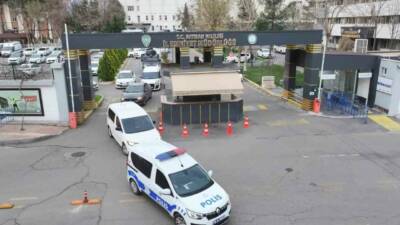 Batman merkezli 7 ilde cin çıkarma bahanesi ile dolandırıcılık yaparak