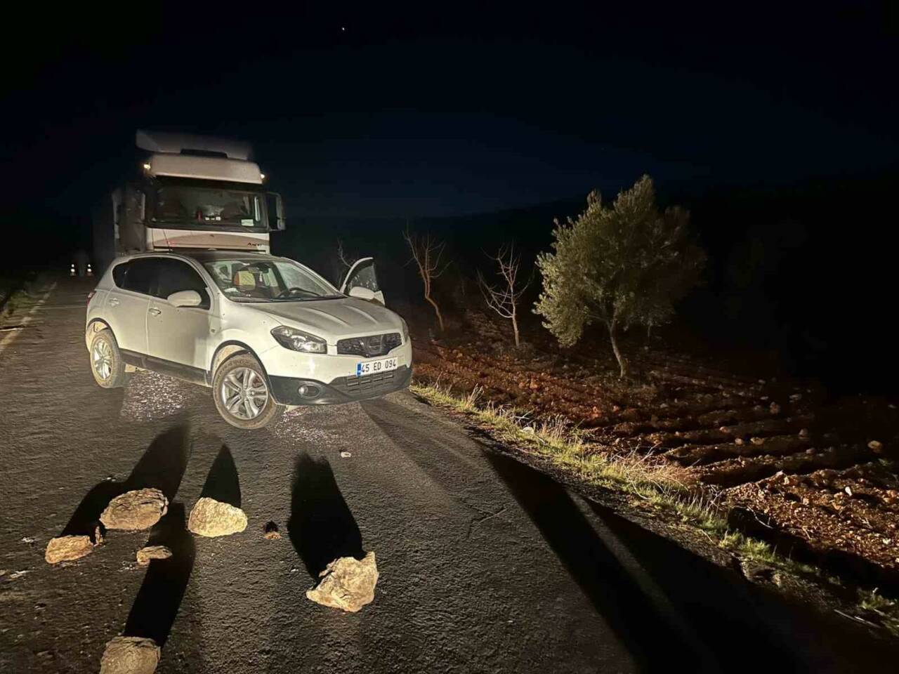 Şanlıurfa’nın Birecik ilçesinde, Belediye Meclis Üyesi Mahmut Dirier’in aracı kimliği