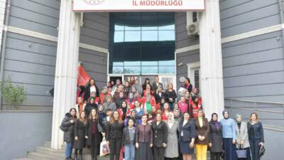 Diyarbakır'da 8 Mart Dünya Kadınlar Günü programında kadın hakları, toplumsal