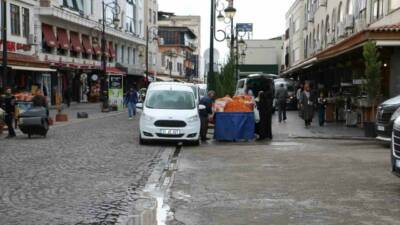 Diyarbakır’ın Sur ilçesinde tarihi mekanların çevresinde sayıları her geçen gün