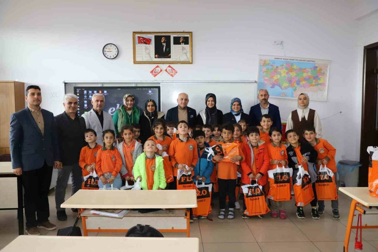 RTÜRK Bölge Sorumlusu Sümeyye Selvican Şafak’ın davetiyle Adıyaman’a gelen Eski