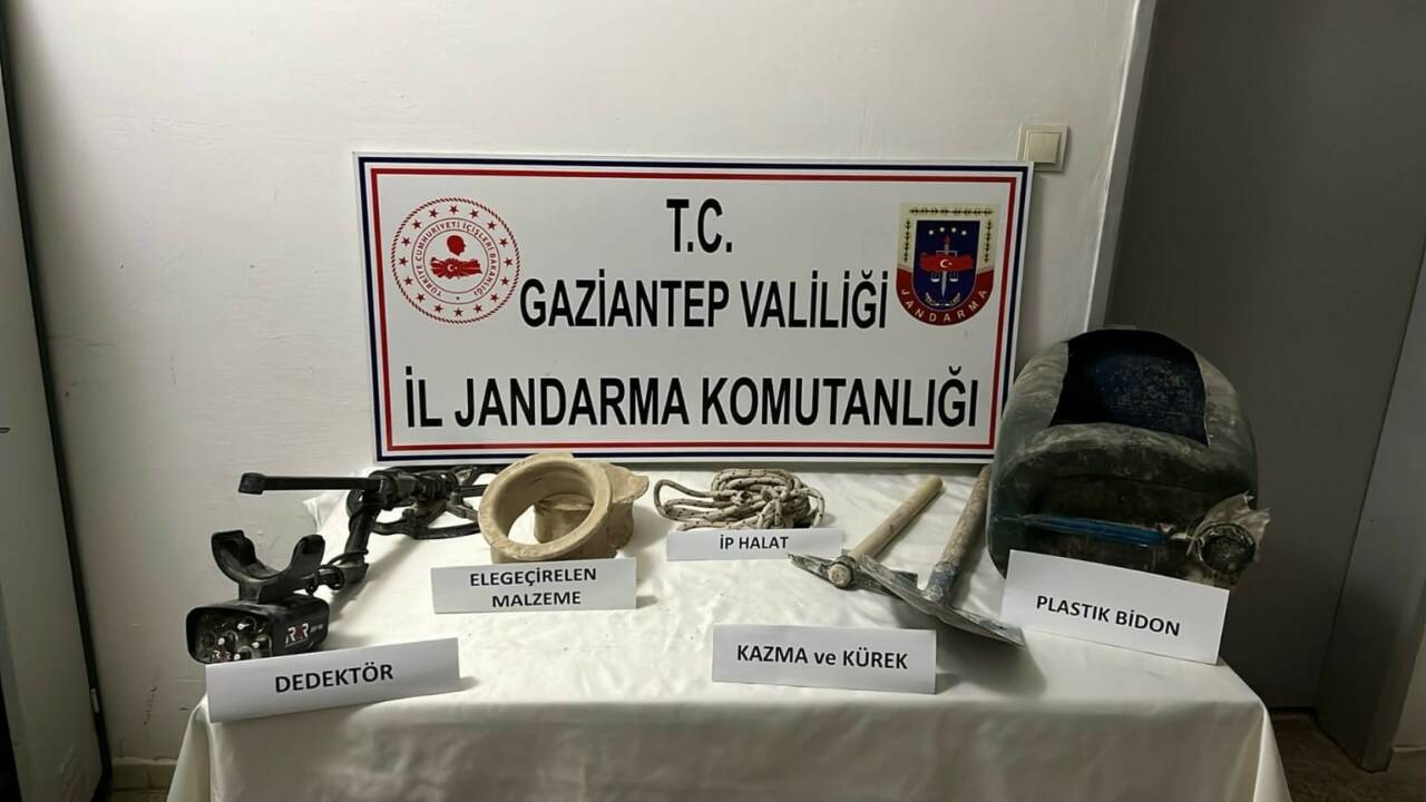 Gaziantep'te kaçak define arayan A.K. ve K.K. adlı 2 kişi