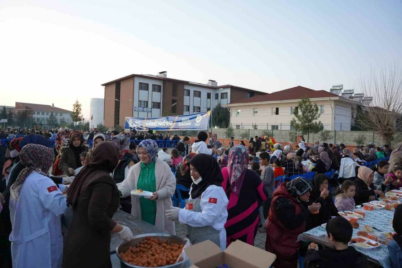 Adıyaman Kahta Belediyesi, Ramazan ayının manevi atmosferini ve paylaşma kültürünü