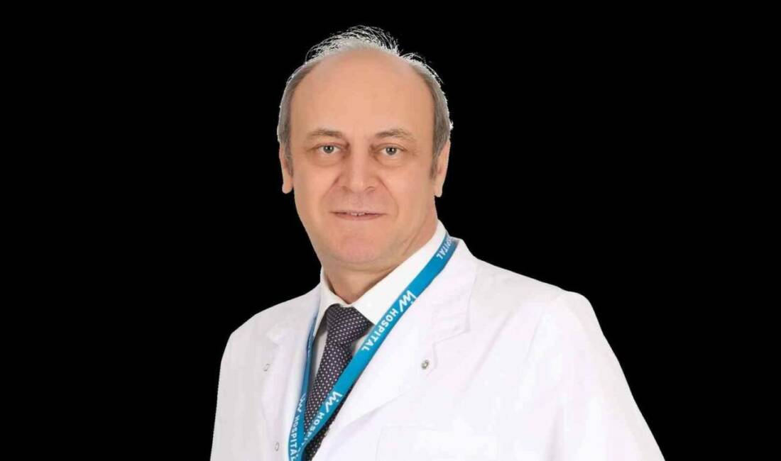 Gastroenteroloji Uzmanı Prof. Dr. Muhammet Cemil Savaş, kolon kanserinden korunmanın