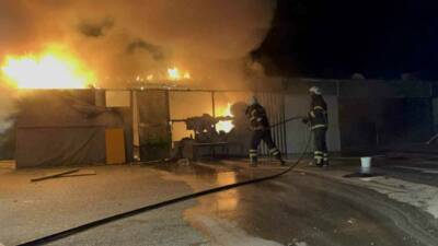Adıyaman’da konteyner kentte bir konteynerde çıkan yangın itfaiye ekiplerinin müdahalesiyle