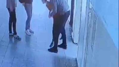 Mardin’in Kızıltepe ilçesinde bir okulda boğazına cisim kaçan öğrenciyi, müdür