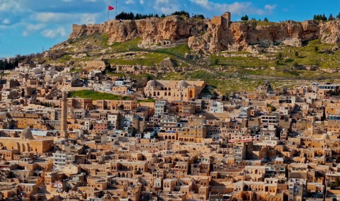 Mardin Büyükşehir Belediyesi Diller ve Dinler Korosu, Mardin'deki tarihi mekanlarda