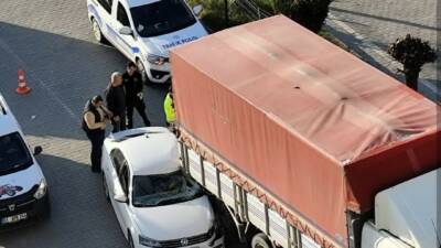 Adıyaman’ın Kahta ilçesinde otomobilin kamyona arkadan çarpması sonucu 1 kişi