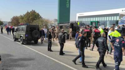 Şanlıurfa’da özel harekat polislerini taşıyan zırhlı aracın kontrolden çıkarak kaza