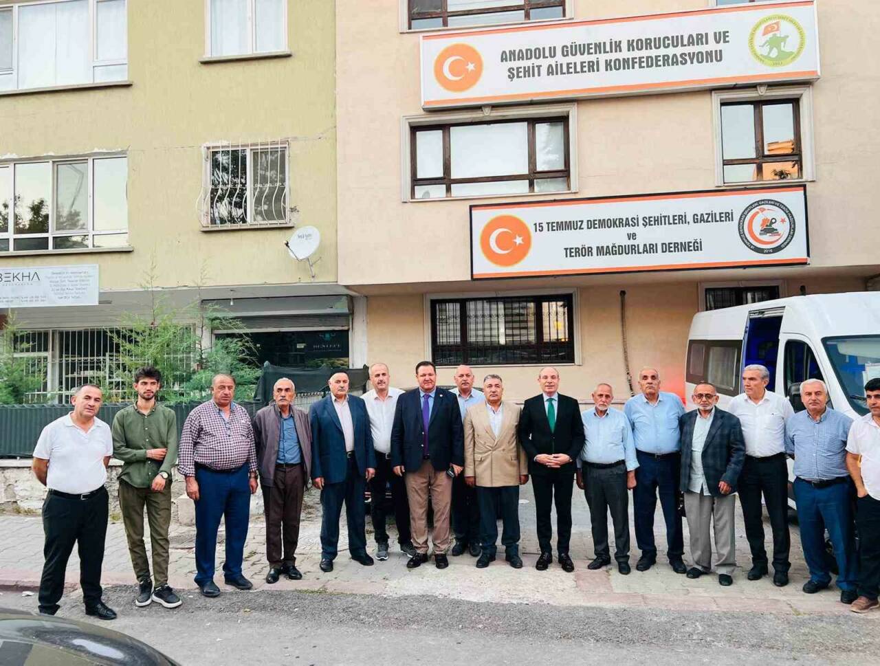 Şırnak’ta bazı ziyaretlerde bulunan 15 Temmuz Demokrasi Şehitleri Gazileri ve