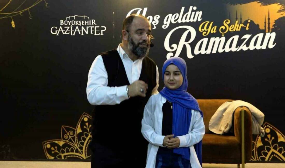 Gaziantep Büyükşehir Belediyesi’nin Festivaller Park’ına kurduğu Ramazan Sokağı, söyleşiler ve