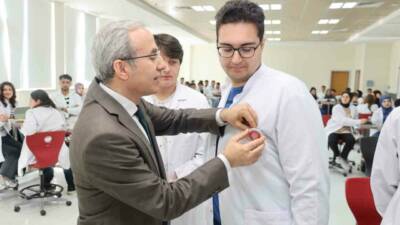 GİBTÜ Rektörü Prof. Dr. Şehmus Demir, Tıp Fakültesi öğrencileriyle bir