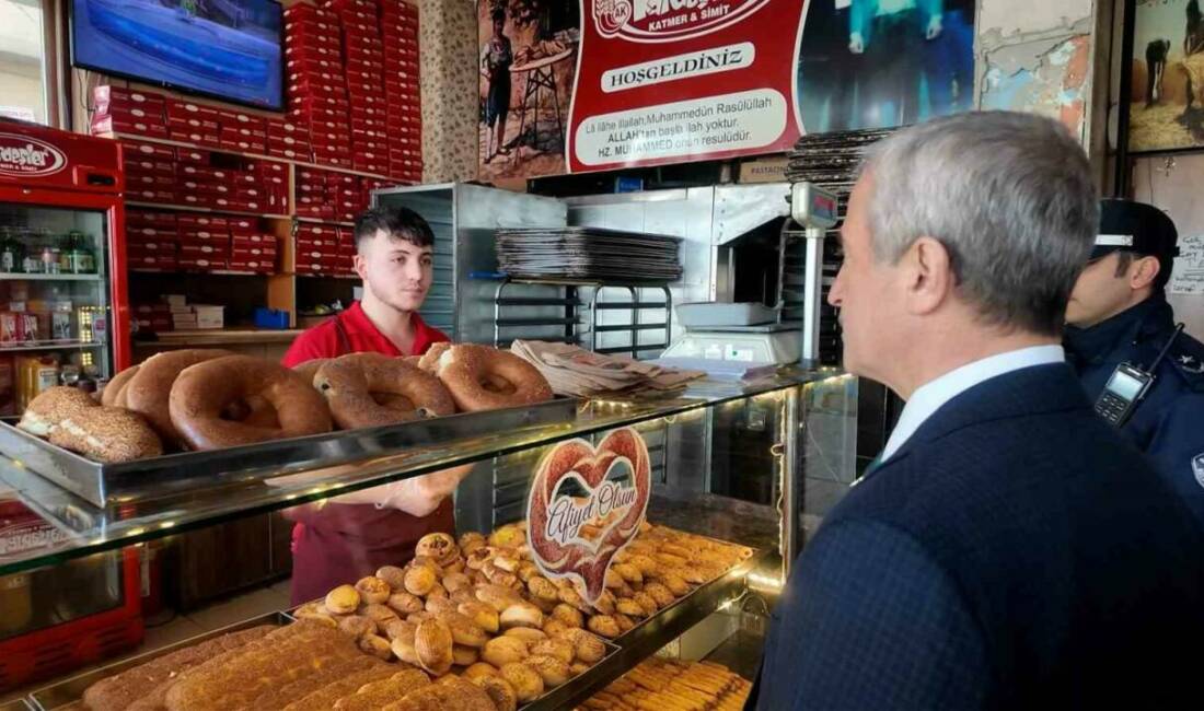 Şahinbey Belediye Başkanı Mehmet Tahmazoğlu, Ramazan ayında fırın denetimleri gerçekleştirerek