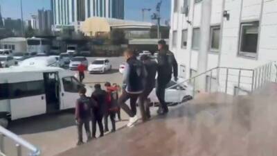 Şanlıurfa’da sanal ortamda vatandaşları dolandıran 2 şüpheli, polis ekipleri tarafından