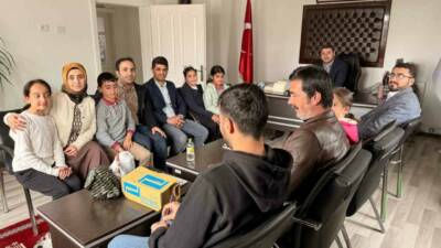 Adıyaman’ın Sincik Atatürk İlk ve Ortaokulu öğrencileri biriktirdikleri harçlıklarını Filistin’e