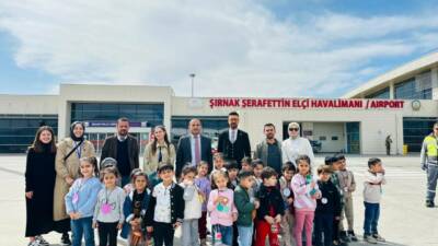 Cizre Şehit Yüzbaşı Mustafa Erdal anaokulu öğrencileri, Şırnak Havalimanı'nda meslek