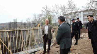 Adıyaman Valisi Osman Varol, yapımı devam eden Gölbaşı Kaymakamlığı binası