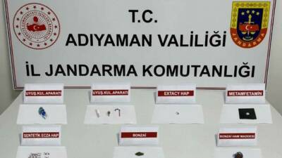 Adıyaman'da jandarma ekipleri tarafından yapılan operasyonlarda uyuşturucu ticareti yapanlara yönelik