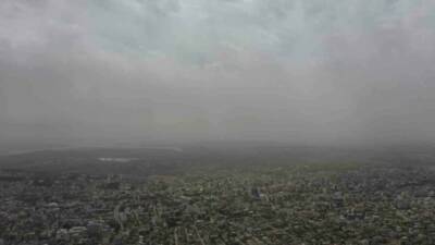 Adıyaman'da dün akşam başlayan toz taşınımı nedeniyle gökyüzü toz bulutuyla