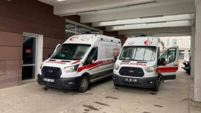 Adıyaman’da 16 yaşlarındaki kız çocuğu, kendini asarak canına kıymak istedi.