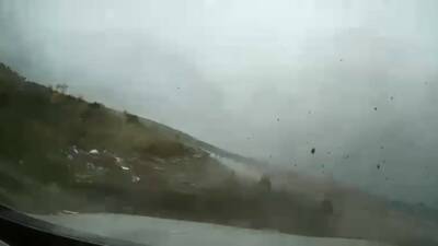 Adıyaman'ın Gölbaşı ilçesinde meydana gelen kazada 3 kişi yaralandı. Kamera