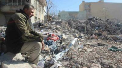 Adıyaman’da, asrın felaketinde 2 oğlu ölen, bir oğlu ise sağ