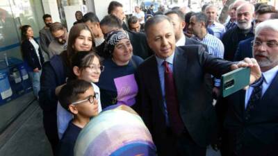 İçişleri Bakanı Ali Yerlikaya, bir dizi temasta bulunmak için geldiği