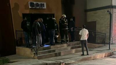 Kahta ilçesindeki Yavuz Selim Mahallesi'nde bir binada çıkan yangın büyük