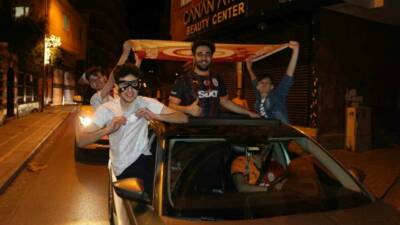 Galatasaray'ın Fenerbahçe'yi 2-1 yenerek Ziraat Türkiye Kupası çeyrek finalinden galip