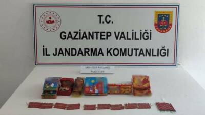 Gaziantep’te, iş yerinde izinsiz havai fişek ve patlayıcı madde sattığı