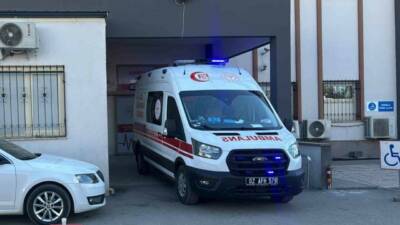 Adıyaman’ın Gerger ilçesinde silahla kazara kendisini vuran kişi ağır yaralandı.