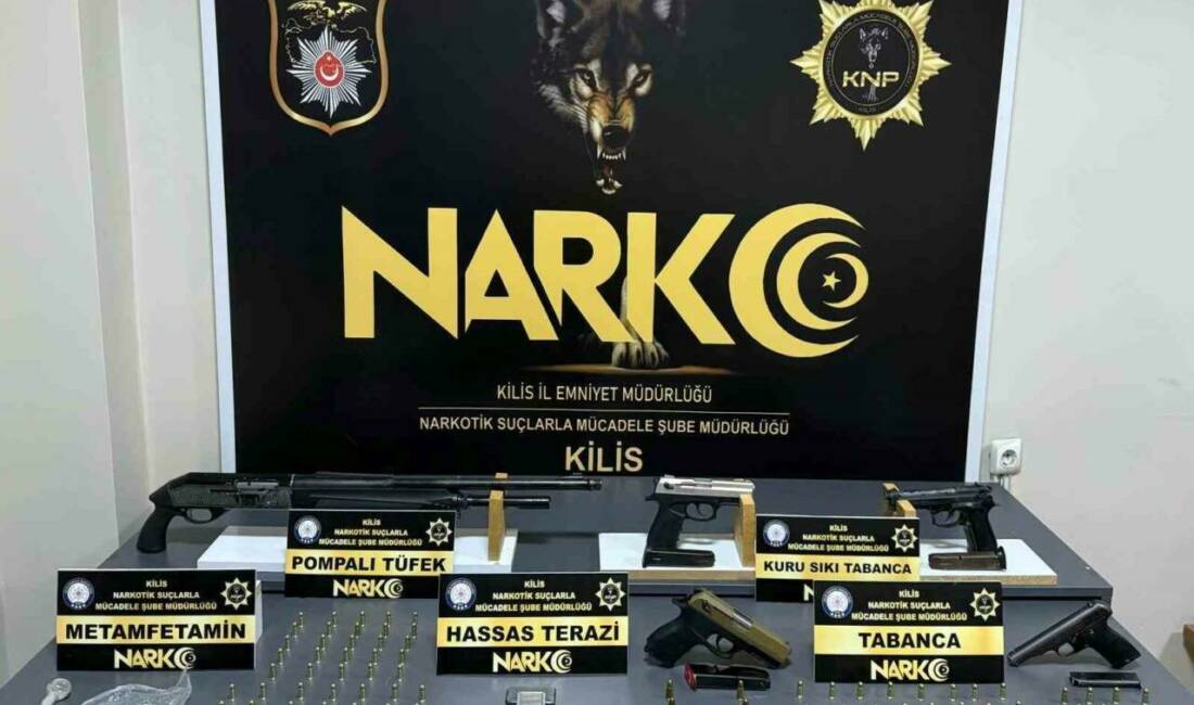 Kilis'te düzenlenen operasyonda uyuşturucu madde ve ruhsatsız silahlar ele geçirildi.