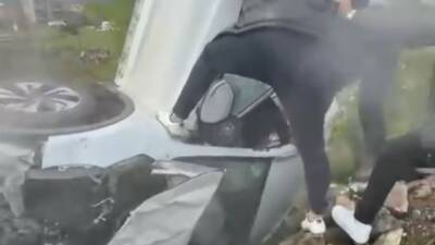 Siirt’in Kurtalan ilçesinde meydana gelen trafik kazasında 2 kişi yaralandı.