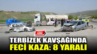 Adıyaman-Besni yol ayrımı Terbizek Kavşağında 2 otomobilin çarpışması sonucu meydana