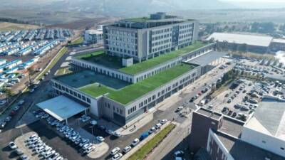 Adıyaman Milletvekili Doç. Dr. İshak Şan, deprem sonrası Adıyaman'daki sağlık