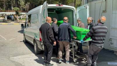 Gaziantep’te husumetlisi tarafından pompalı tüfekle vurulan Hayri Taşkın (47), kaldırıldığı
