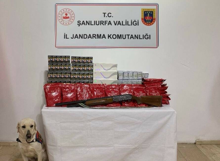 Şanlıurfa'da Jandarma'nın gerçekleştirdiği operasyonlarda kaçak alkol ve tütün gibi çok