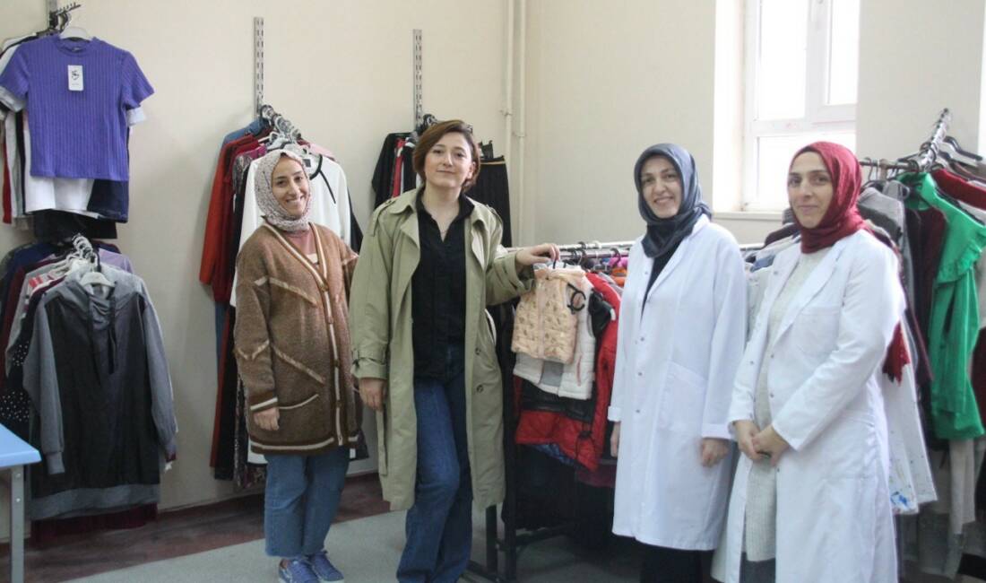 Şanlıurfa’nın Ceylanpınar ilçesinde lise öğrencileri, ihtiyaç sahibi akranları için ücretsiz