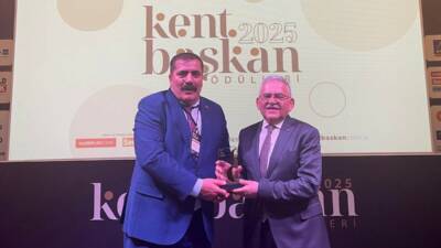 Şırnak’ın Uludere ilçesine bağlı Şenoba Belde Belediye Başkanı Alihan Babat,