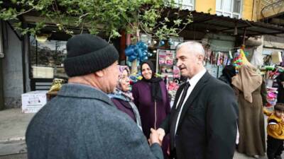Şahinbey Belediye Başkanı Mehmet Tahmazoğlu, Kılınçoğlu Semt Pazarı’nı ziyaret ederek