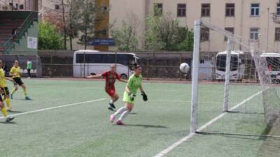Cizre Spor Lisesi, Hakkari Hayalkent Spor ile yaptığı maçta ilk