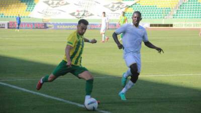 Şanlıurfaspor, evinde Manisa FK'ya karşı oynadığı maçta 3-1 mağlup oldu.