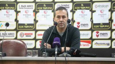 Boluspor Teknik Direktörü Yalçın Koşukavak, Şanlıurfaspor maçının ardından hakemlerle ilgili