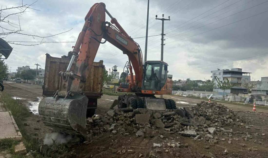 Şanlıurfa Büyükşehir Belediyesi, Halfeti’nin Yukarıgöklü Mahallesi’nde ulaşımı rahatlatacak 5 kilometrelik