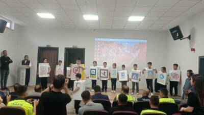 Trafik Haftası etkinlikleri kapsamında Besni Trafik Denetleme Büro Amirliği tarafından