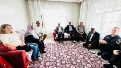 Anneler Günü kapsamında Besni Kaymakamı Sayın Çağlar Partal, 2017 yılında