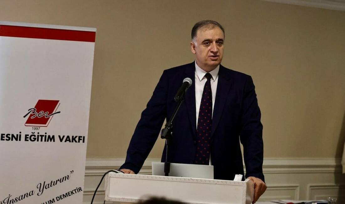 Besni Eğitim Vakfının (BEV) Olağan Genel Kurul toplantısı sonrası, Yönetim