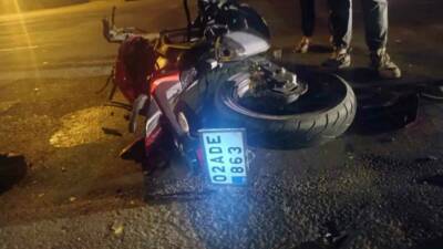 Adıyaman'ın Gölbaşı ilçesinde meydana gelen trafik kazasında motosiklet ile otomobil