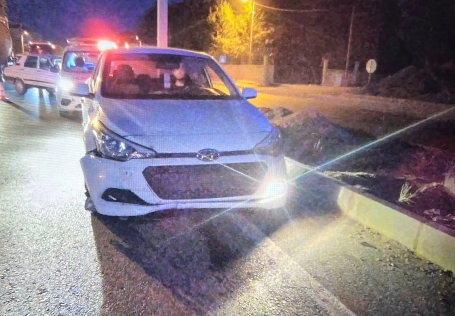 Adıyaman'ın Gölbaşı ilçesinde meydana gelen kazada, ATV aracı ile otomobil