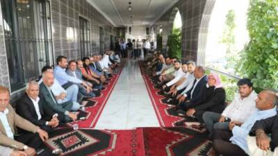 Eyyübiye Belediye Başkanı Mehmet Kuş, Bakırtaş Mahallesi'nde vatandaşlarla buluşarak talepleri